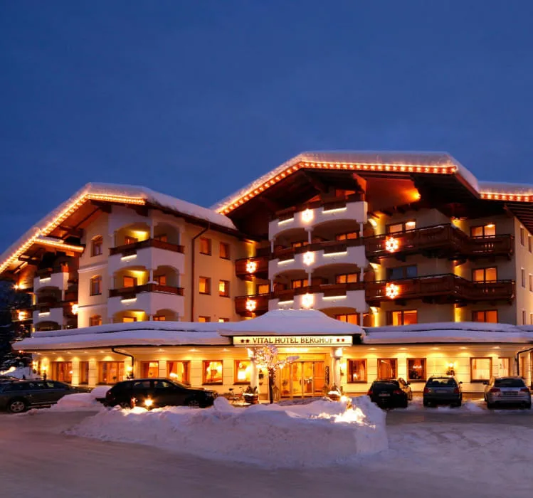 unser_berghof_erpfendorf_hotel_urlaub_kitzbueheler_alpen_dmmerung(1)