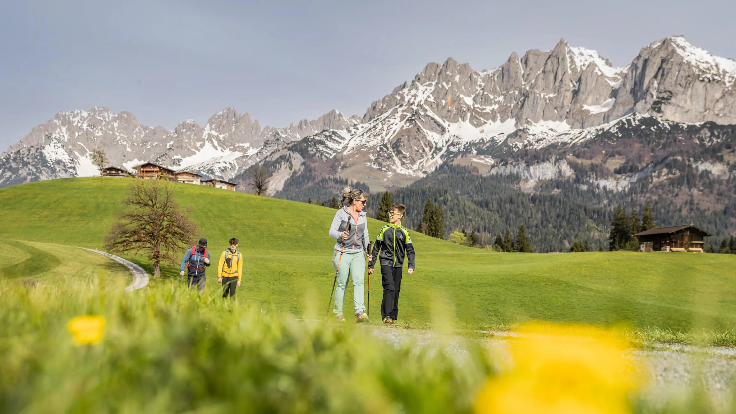 unser_berghof_erpfendorf_hotel_urlaub_kitzbueheler_alpen_frhlingsbilder_c_mirja_geh_3