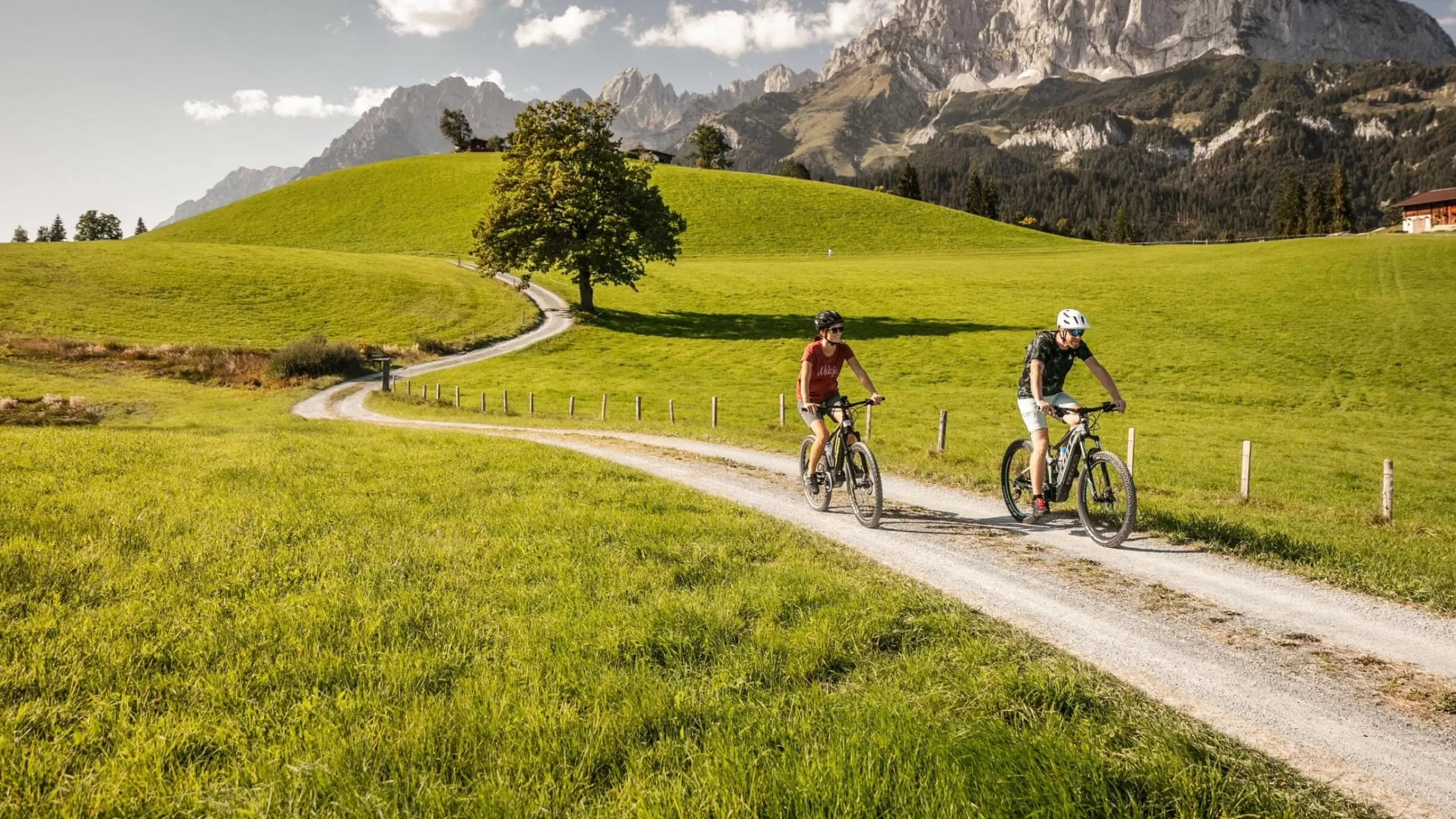 UnserBerghof_Erpfendorf_Hotel_Urlaub_KitzbuhelerAlpen_ebike_mirja_geh_9