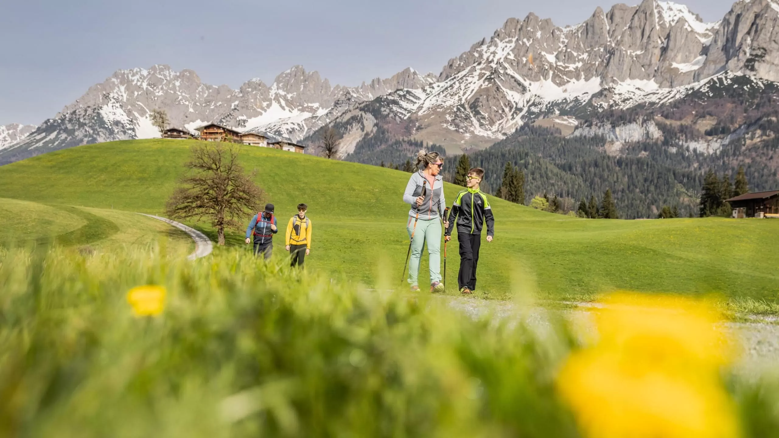 unser_berghof_erpfendorf_hotel_urlaub_kitzbueheler_alpen_frhlingsbilder_c_mirja_geh_3